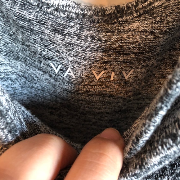 *3 for 10$* Short sleeve top - Picture 2 of 3